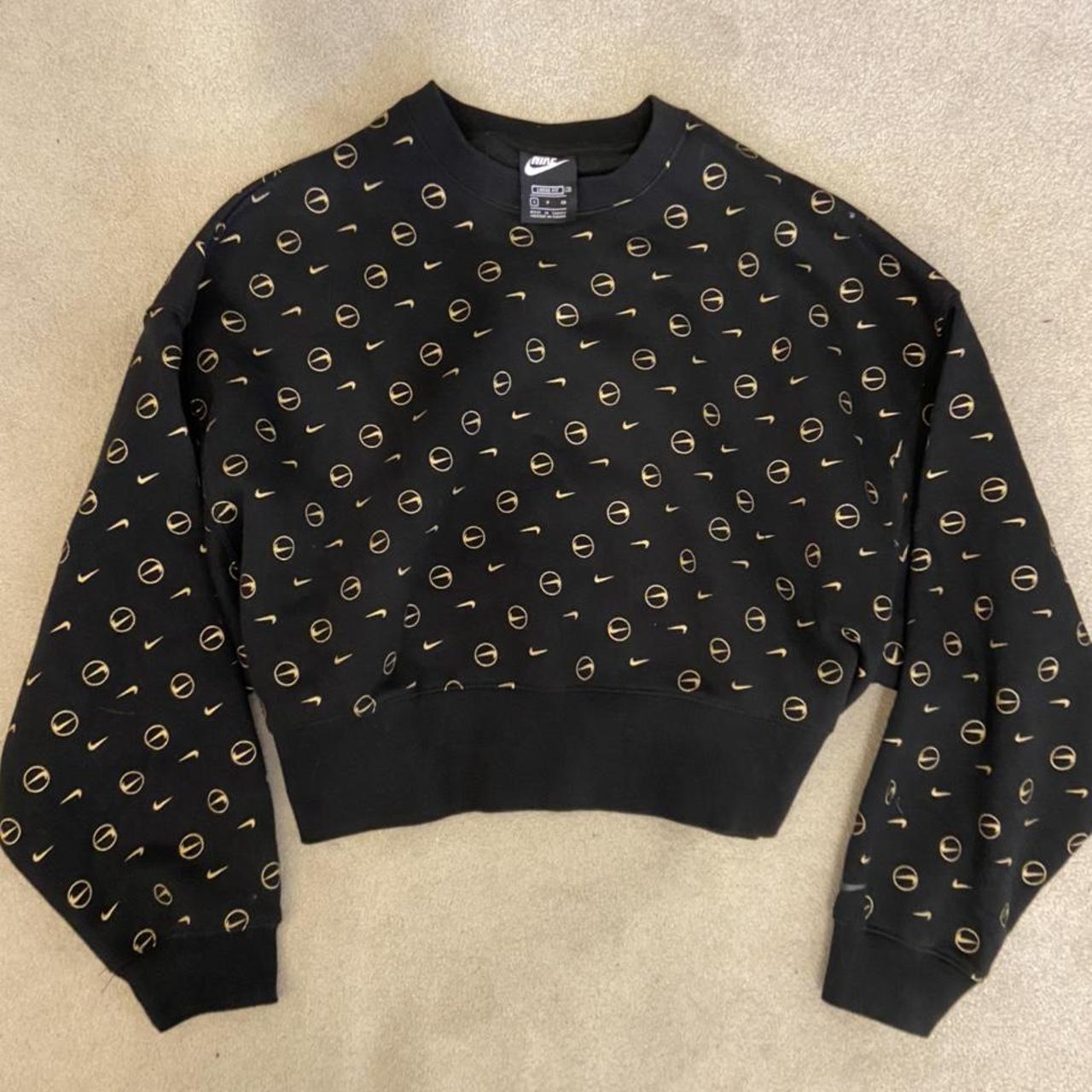 nike black cropped jumper