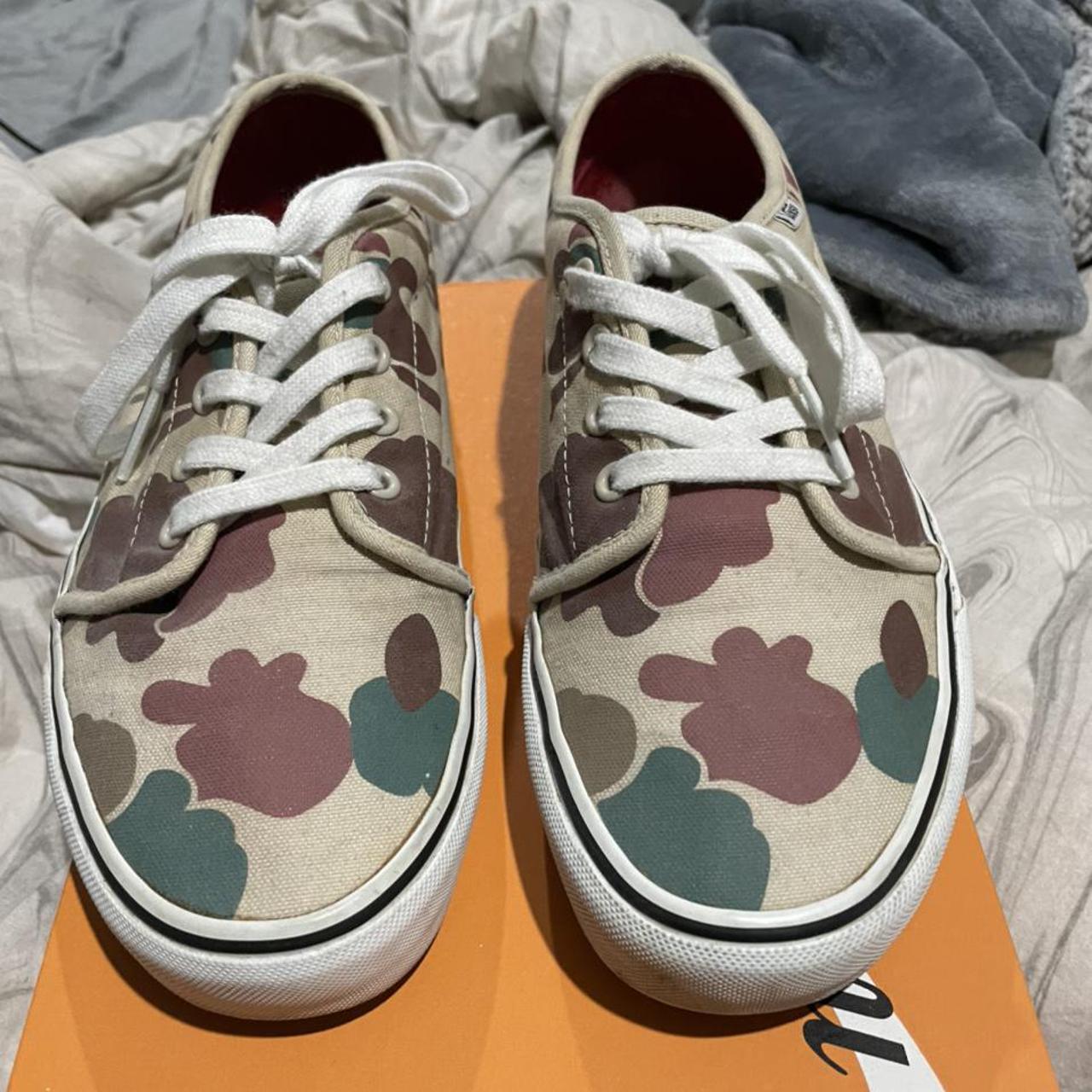 Supreme hotsell vans 106