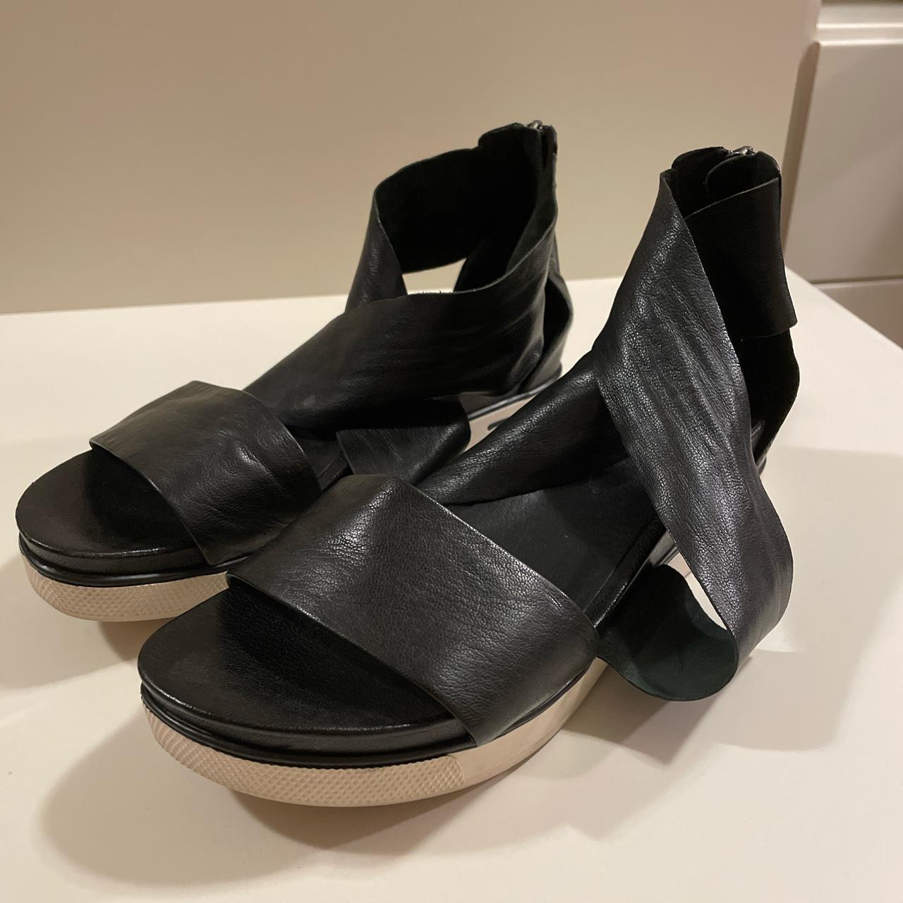 eileen fisher nikki sandal