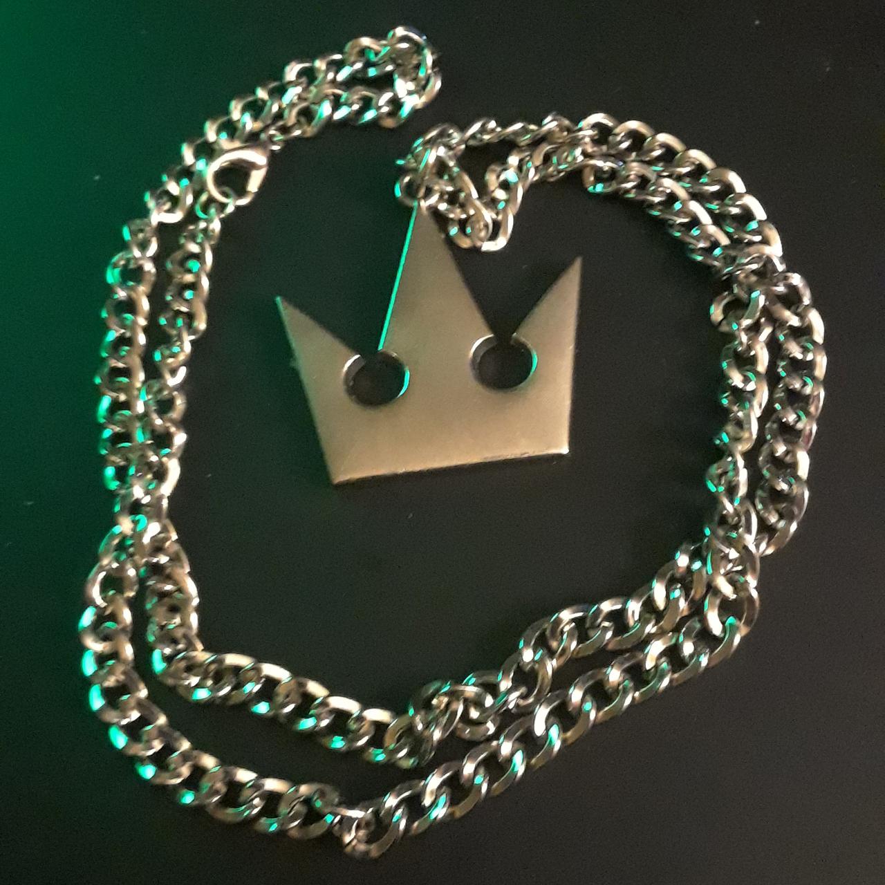 Sora hot sale crown necklace