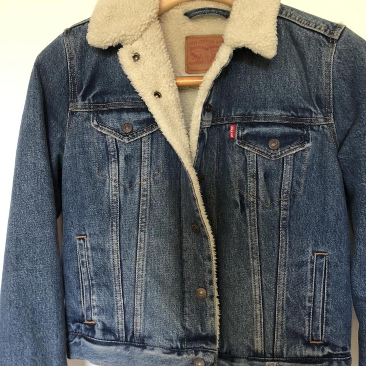 Levi's Women's Navy and Cream Jacket | Depop