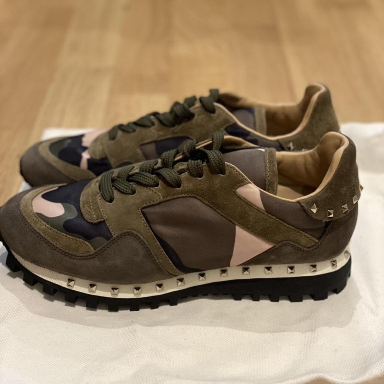 Valentino rockstud camouflage clearance trainers