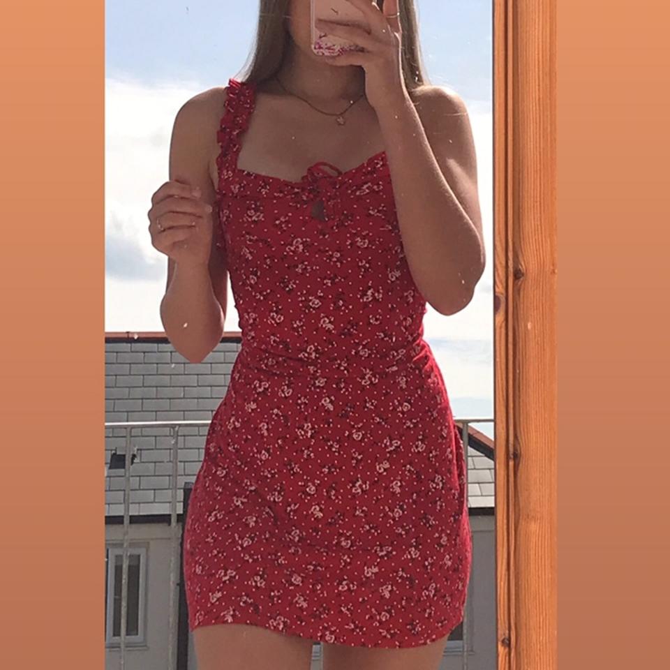 Pretty little thing red cheap floral dress