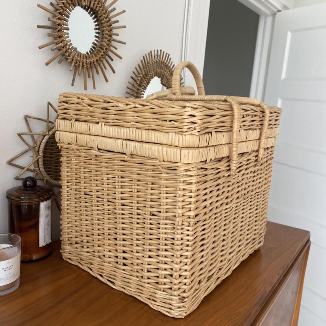 Large Vintage rattan whicker picnic basket... Depop