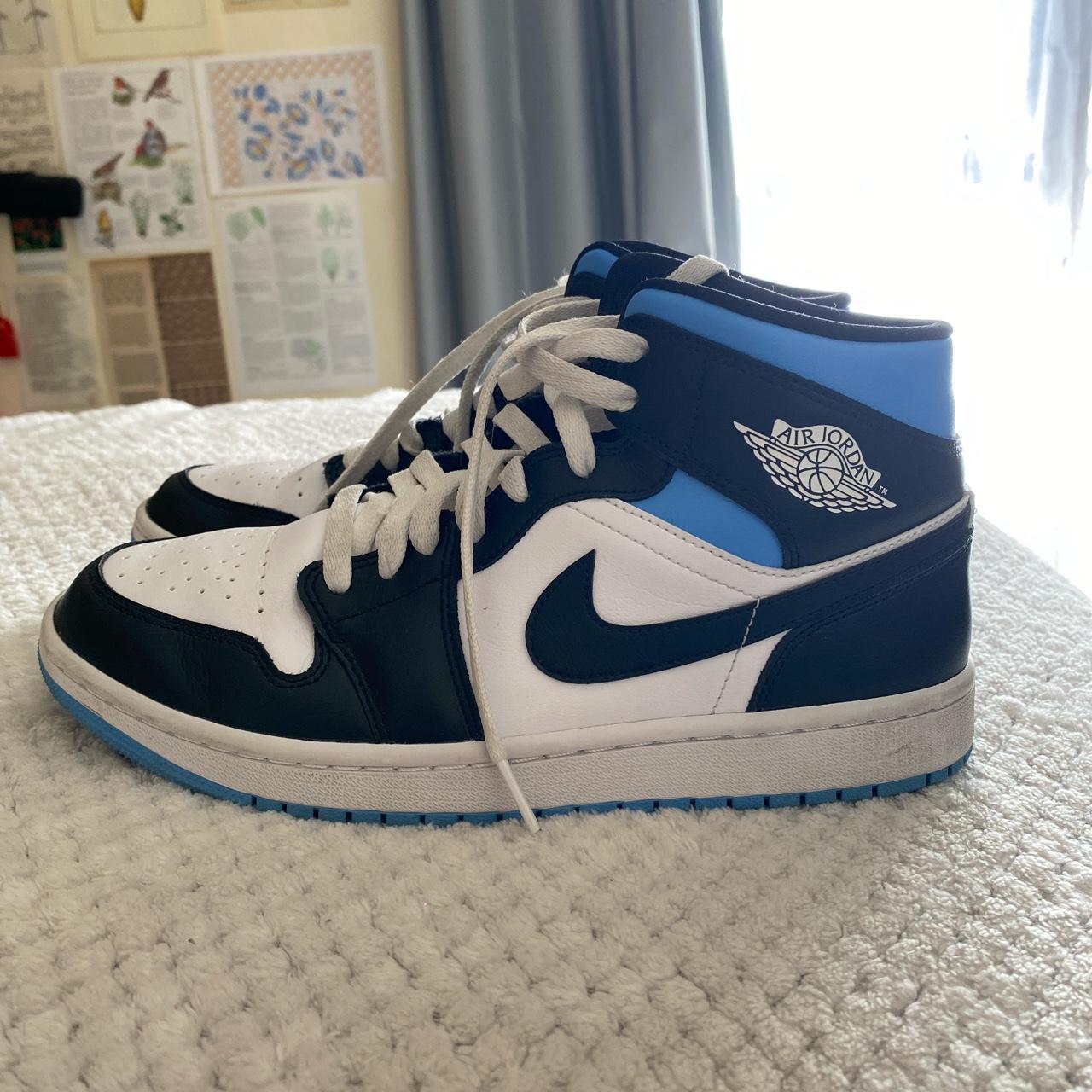 Nike Air Jordan 1 Mid in University Blue. , 27.5cm...