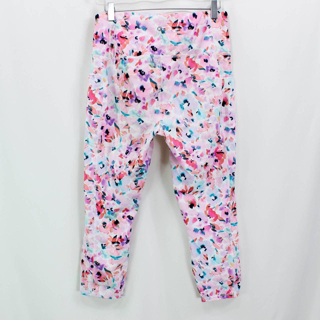 RBX Yoga pants/leggings white with abstract floral - Depop