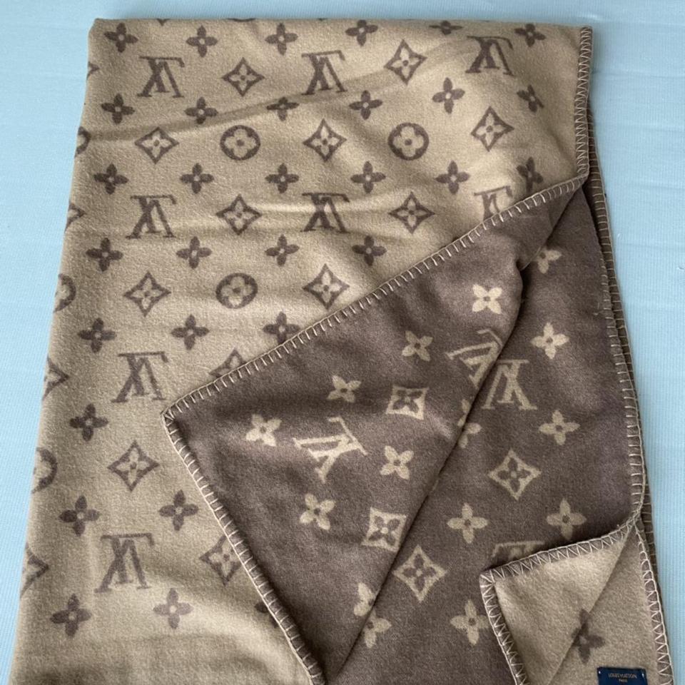 Louis Vuitton, Bedding, Louis Vuitton Throw Blanket Tan Ivory Monogram 9  Wool 0 Cashmere M70440 New