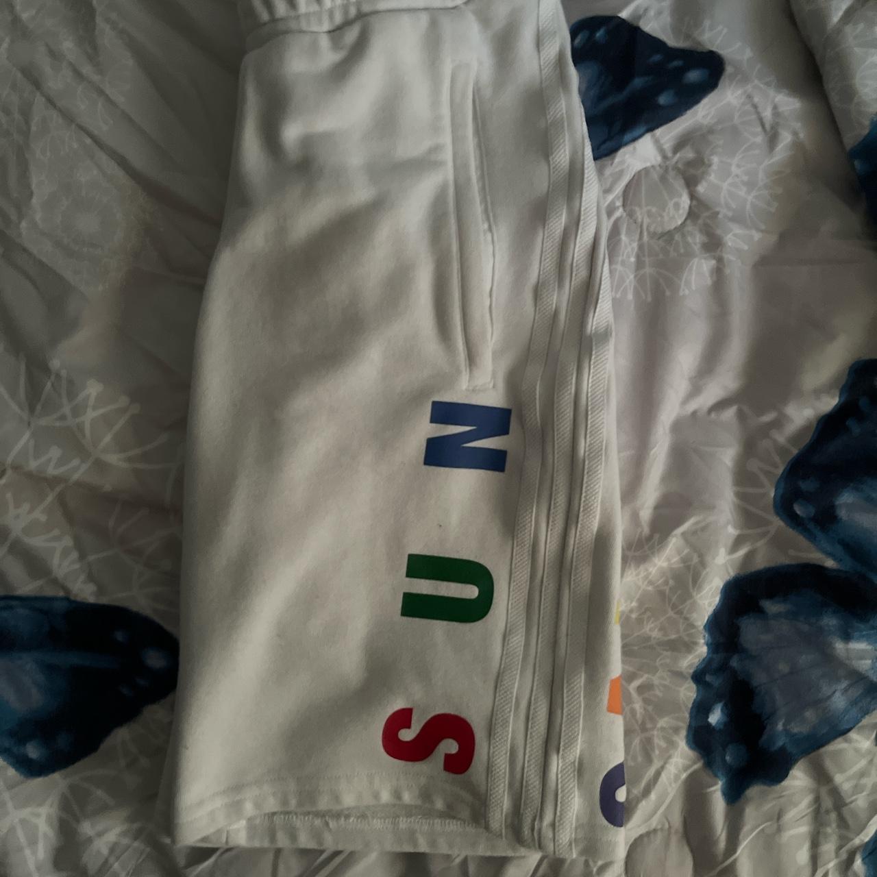 Human Made Men's White and Red Shorts (3)