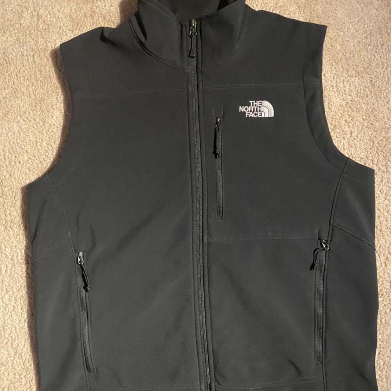 The Men s Apex Canyonwall Vest is a water repellent Depop