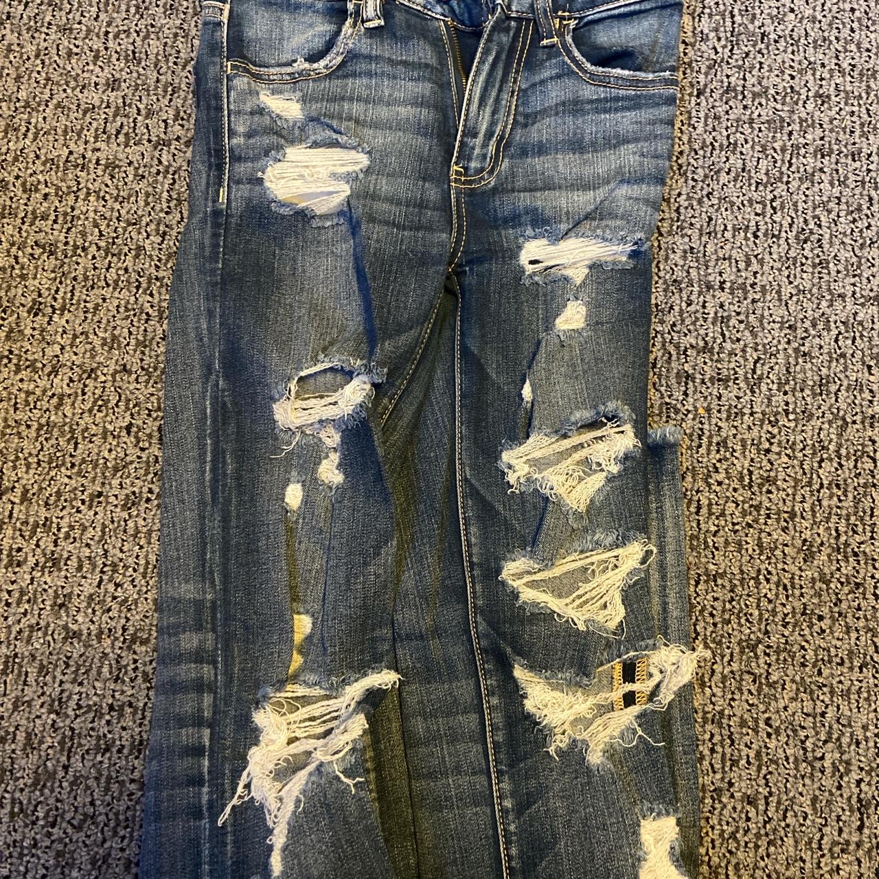 Cute American Eagle ripped skinny jeans in size 00 - Depop