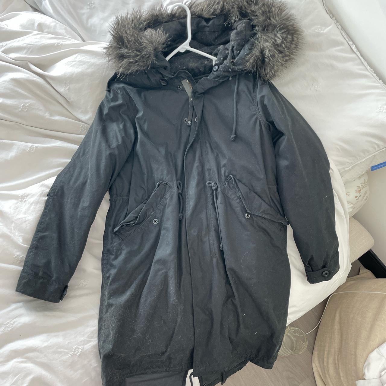 Aritzia TNA winter coat. Bought for like $300+.... - Depop