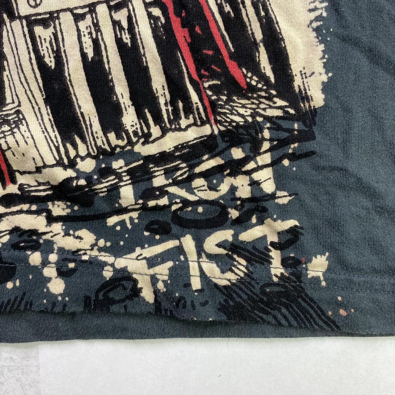 Iron Fist Men's Grey T-shirt (2)