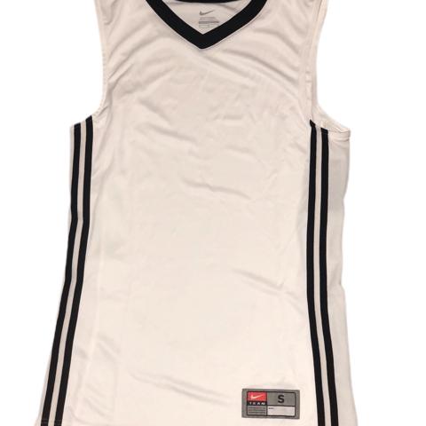 OREGON NIKE basketball jersey youth XL fits men small - Depop