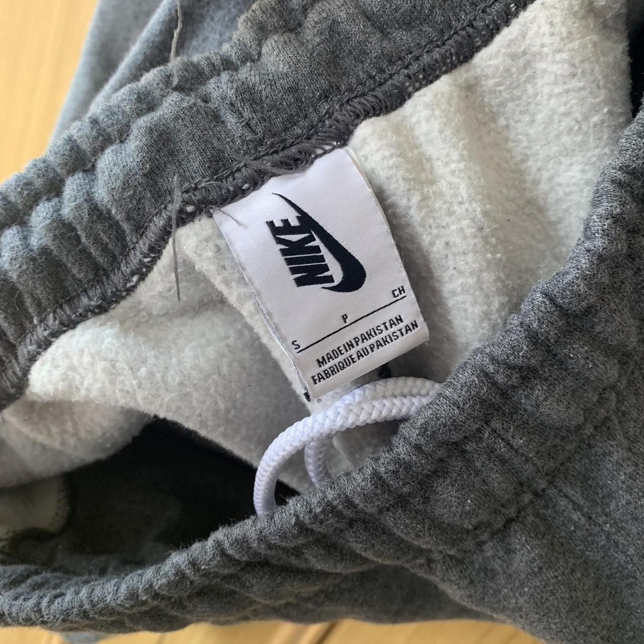 NIKE NRG PREMIUM ESSENTIALS JOGGERS grey/... - Depop