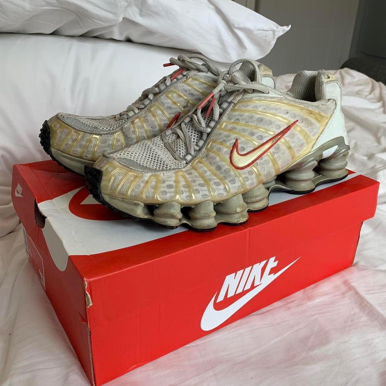 nike shox 2000