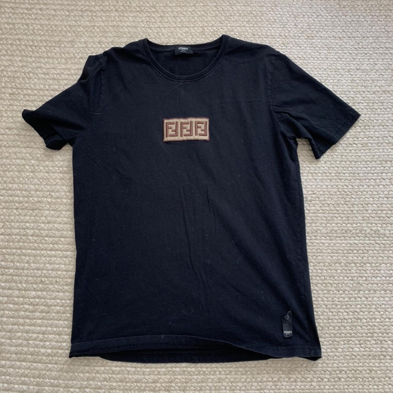 Fendi box 2025 logo t shirt