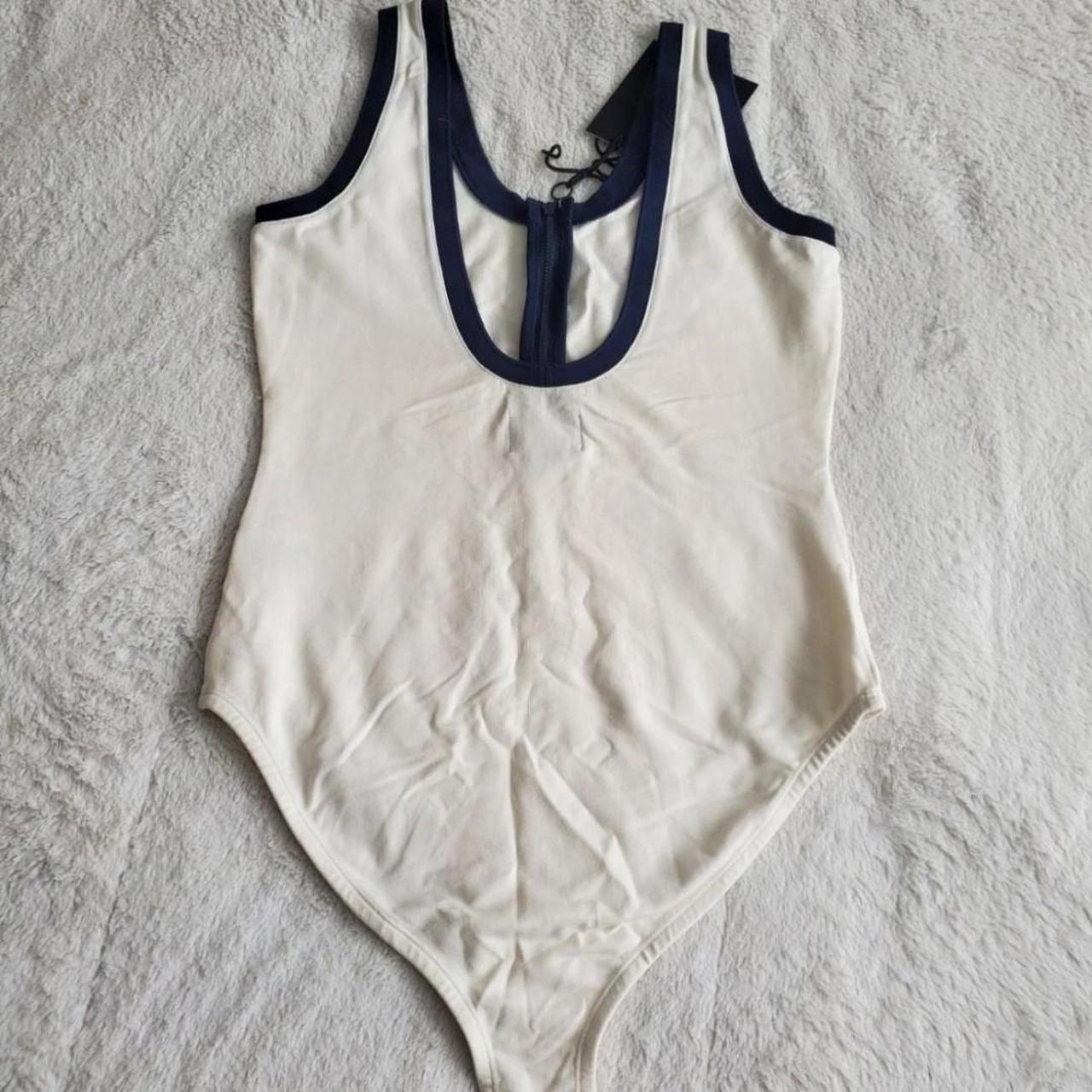 White fila outlet bodysuit