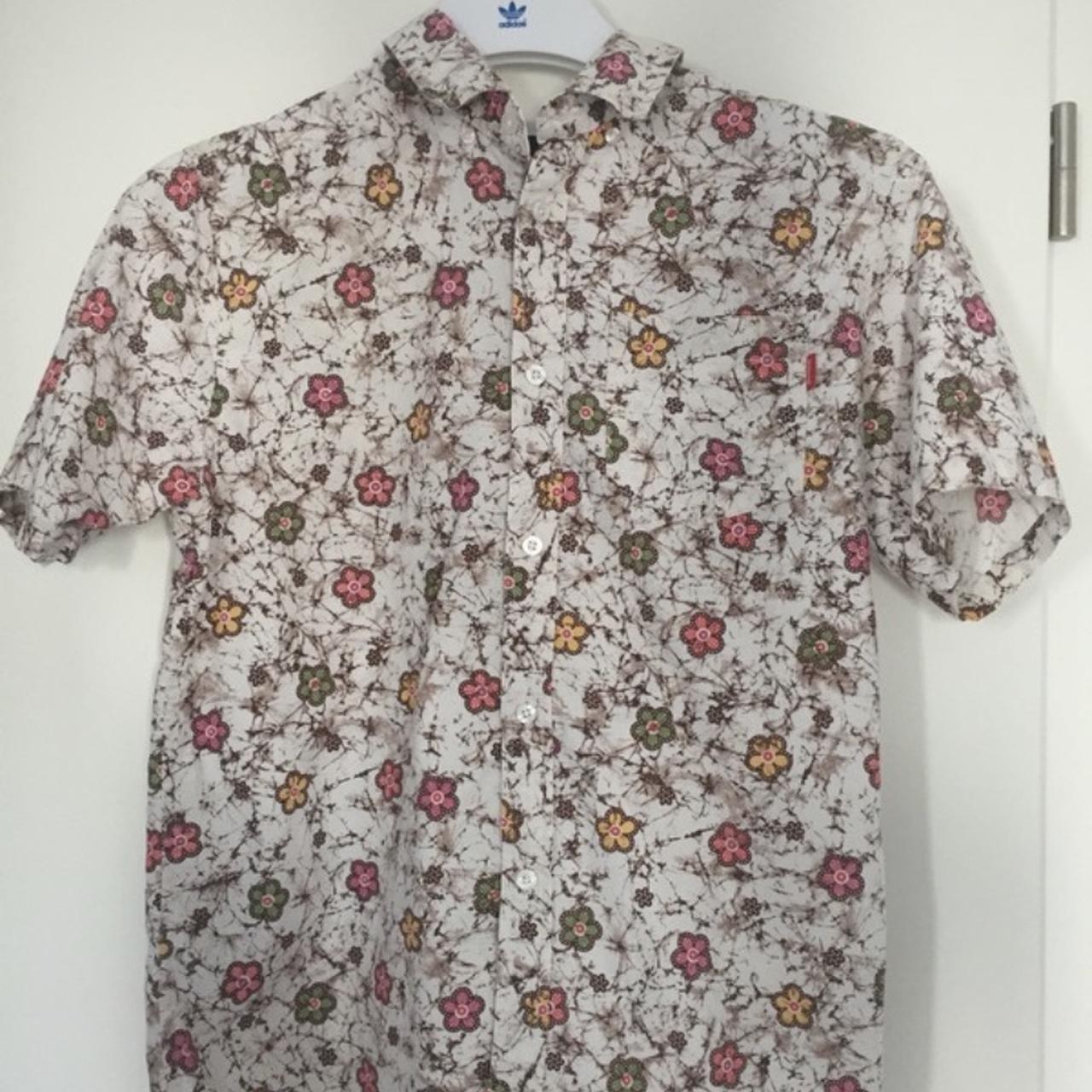 Stüssy Shirt bei Interesse gerne melden Depop