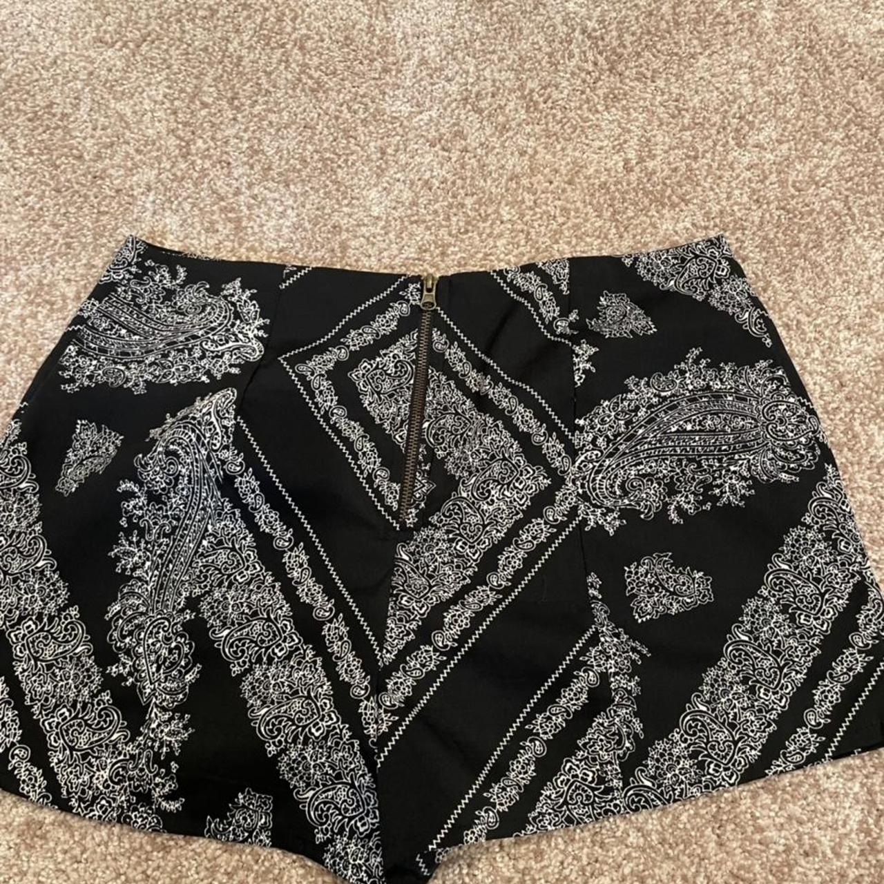 Product Image 2 - Bandana print skirt 
Built in