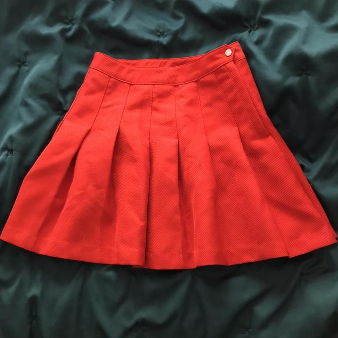 H&M Women's Red Skirt Depop