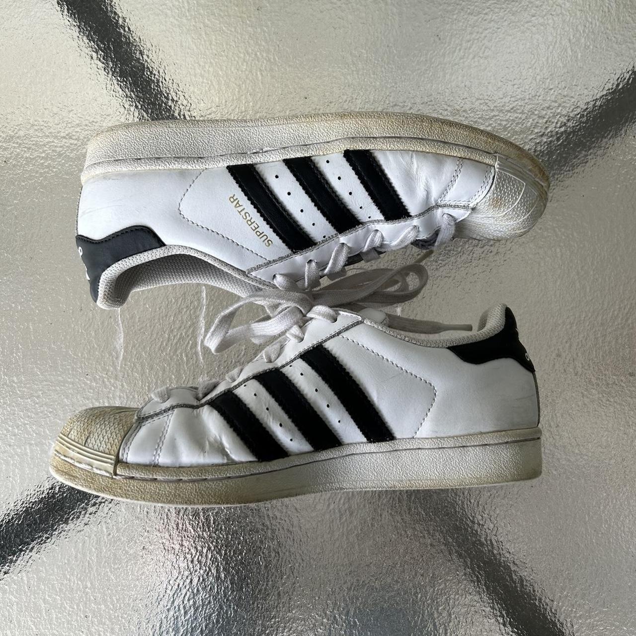 black and white superstars size 2