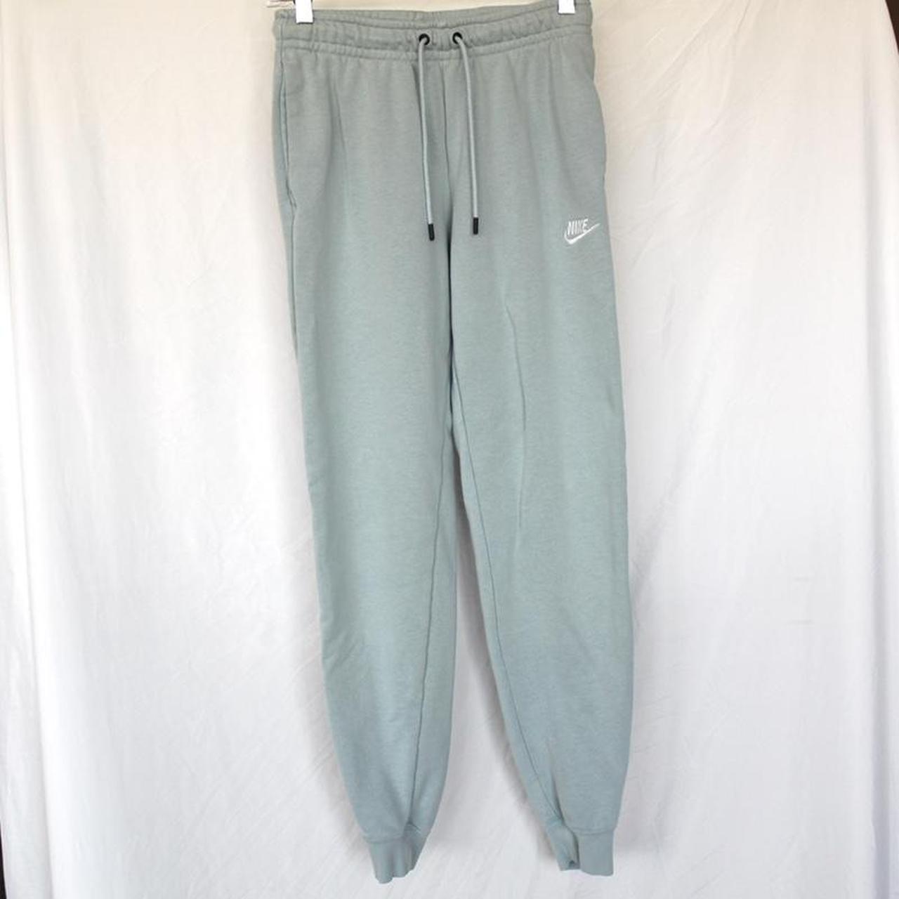 Nike Women's Blue Joggerstracksuits Depop