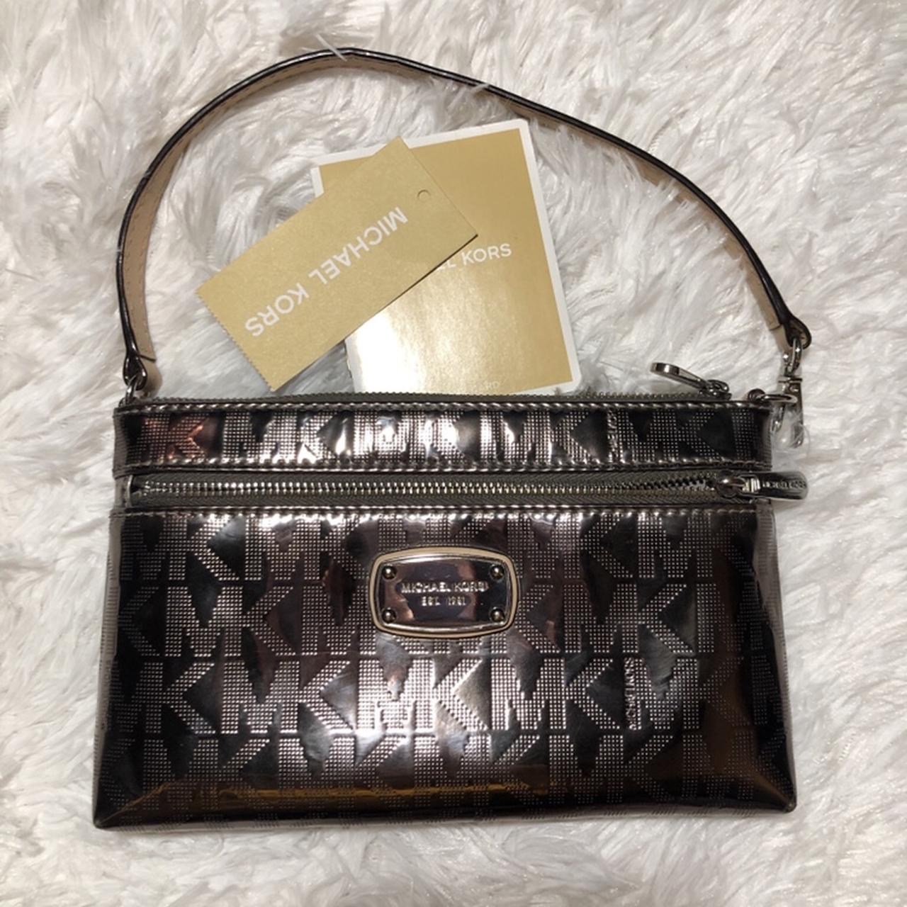 Michael Kors metallic purse This is an Authentic. Depop