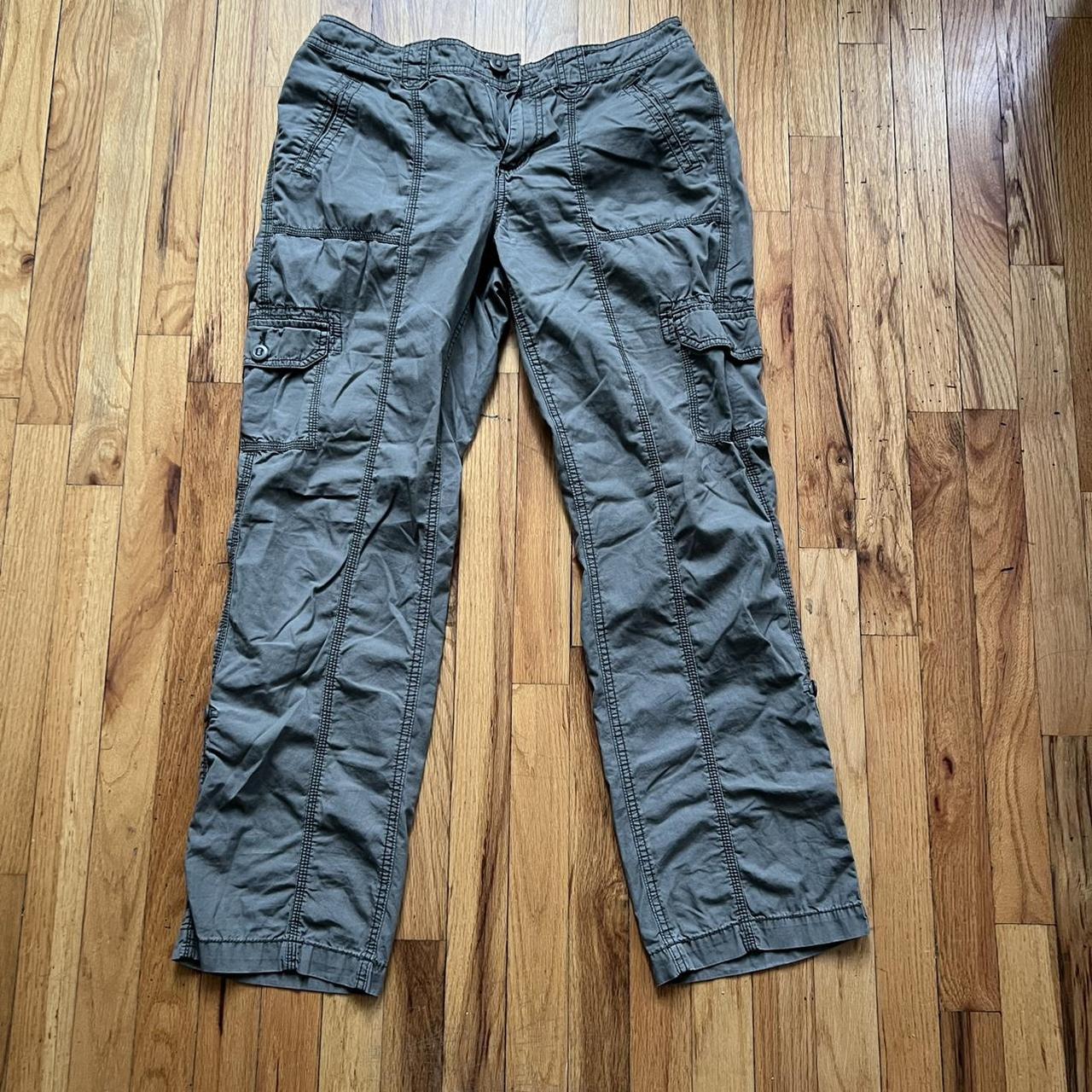 St. John’s Bat green cargo pants Size 12 / in great... - Depop