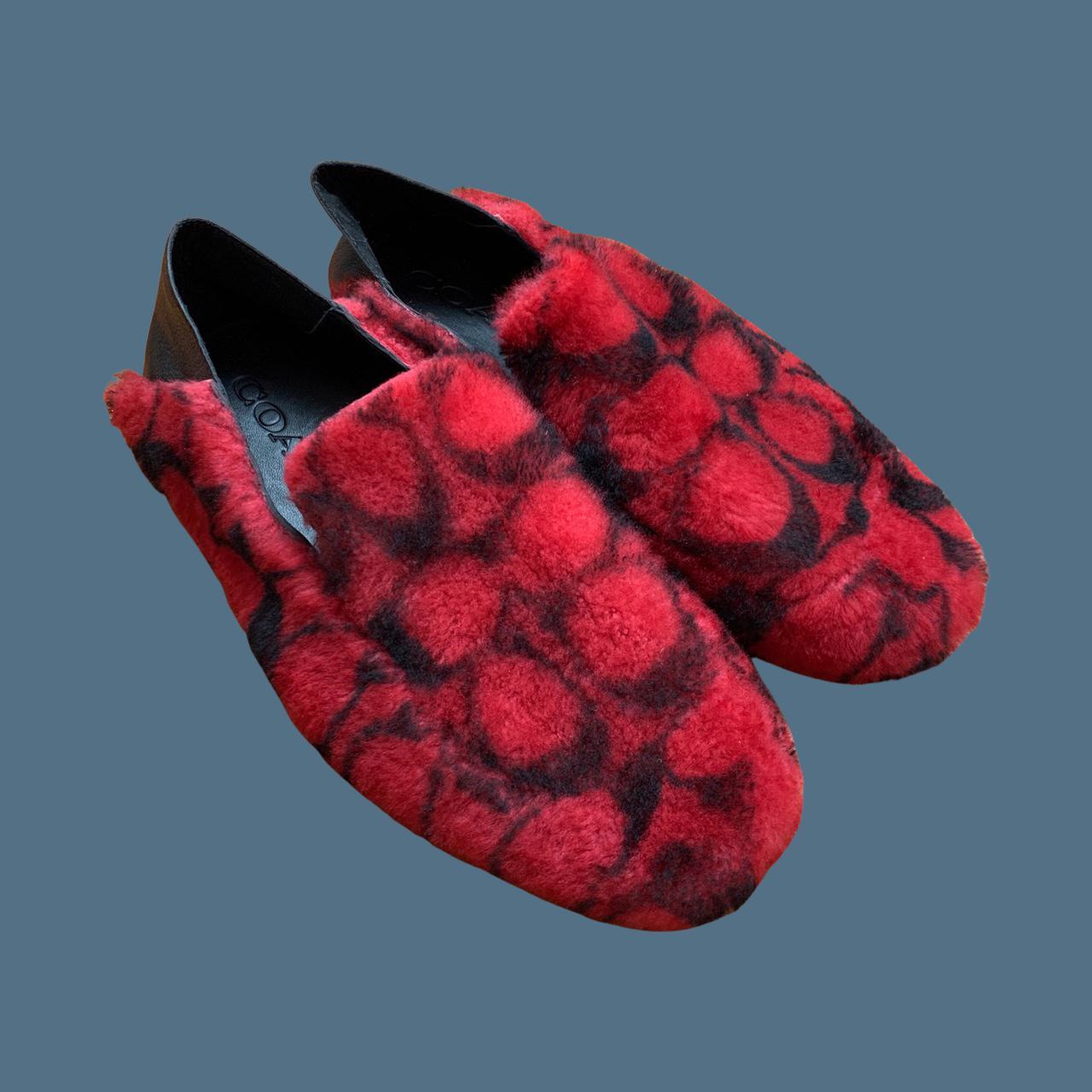 Louis Vuitton Slippers Fuzzy