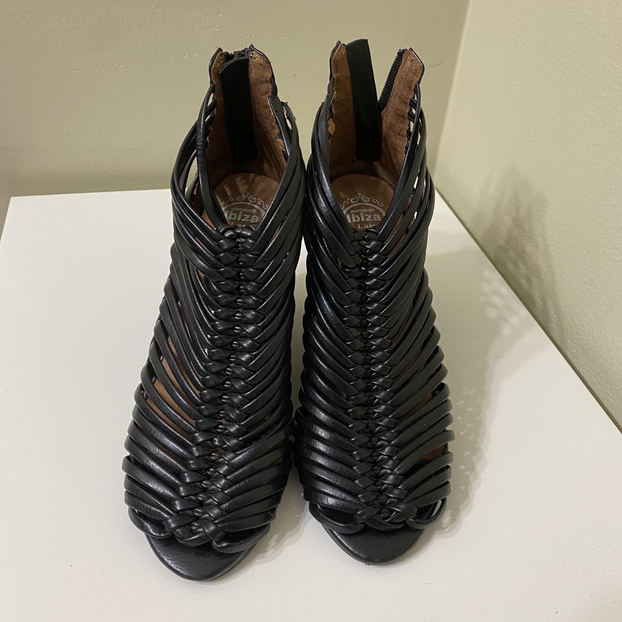 jeffrey campbell gelly