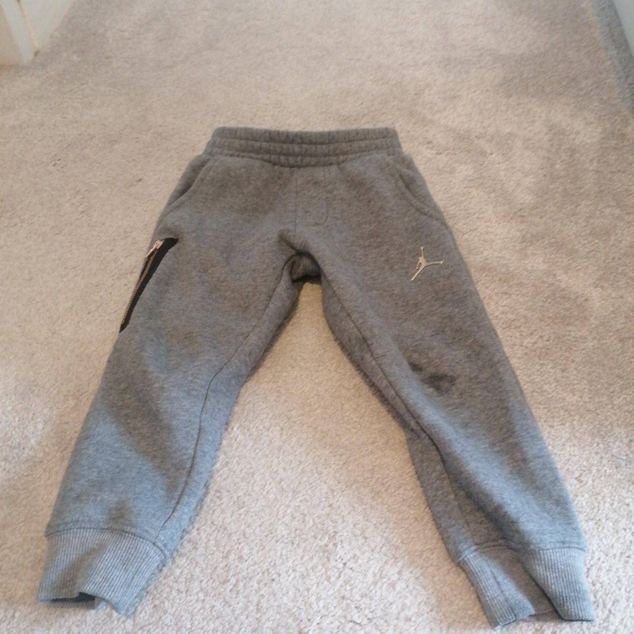 Grey jordan tracksuit cheap bottoms