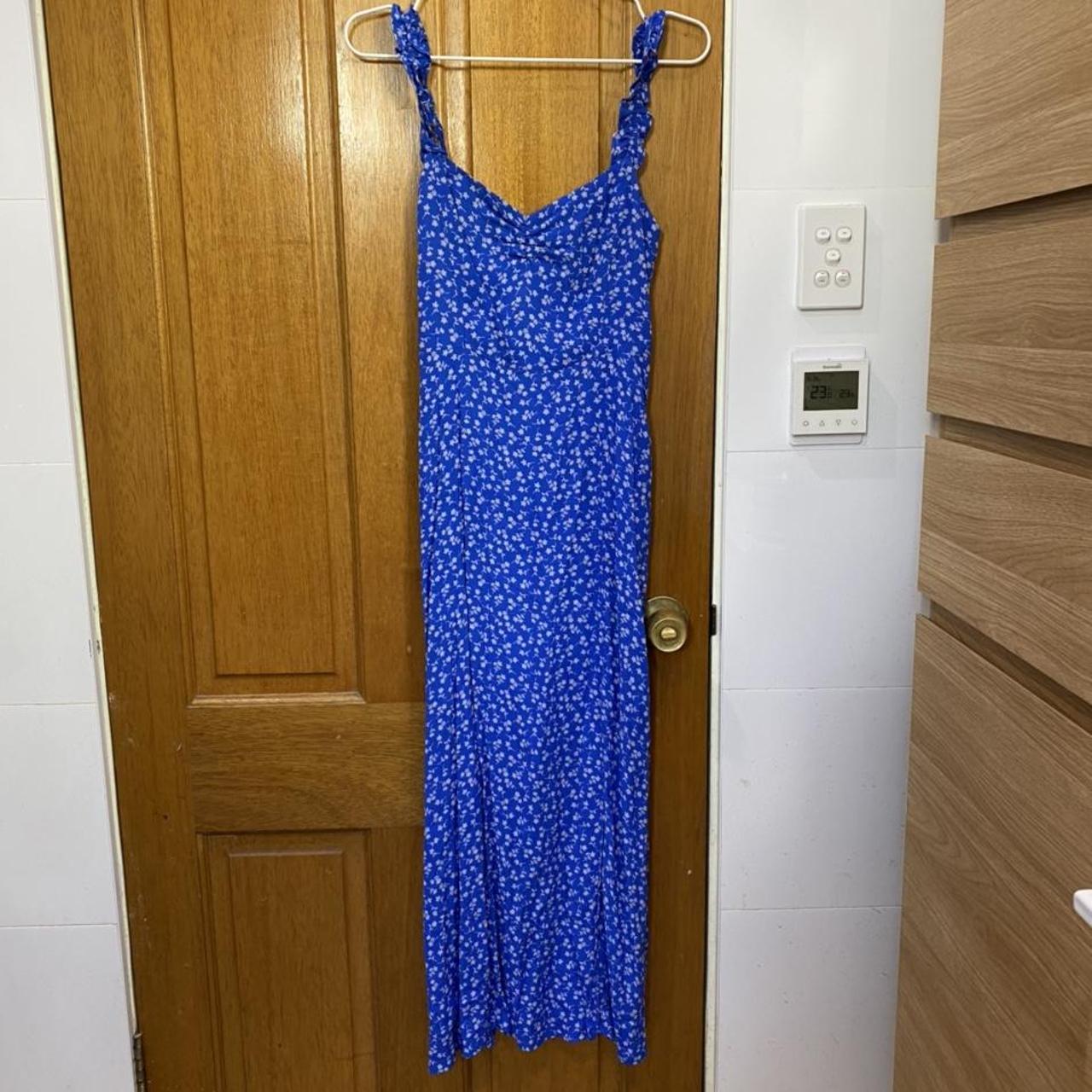 sportsgirl blue floral dress. size 6. worn once.... Depop