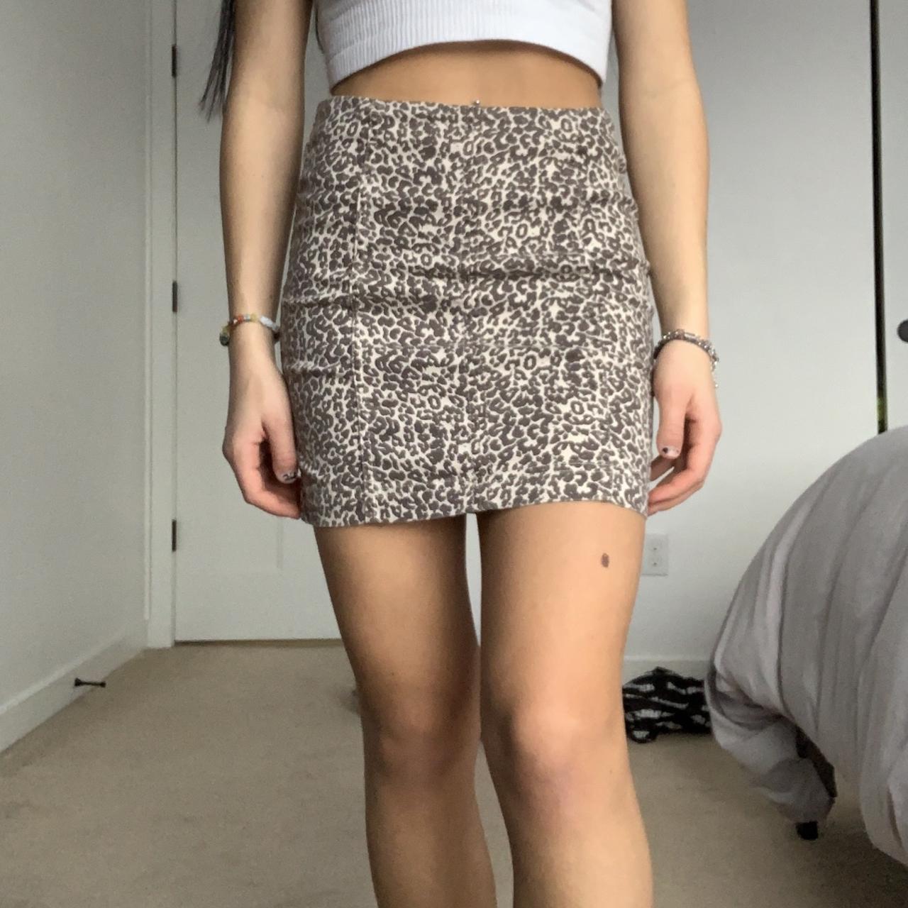 Cheetah mini skirt outlet outfit