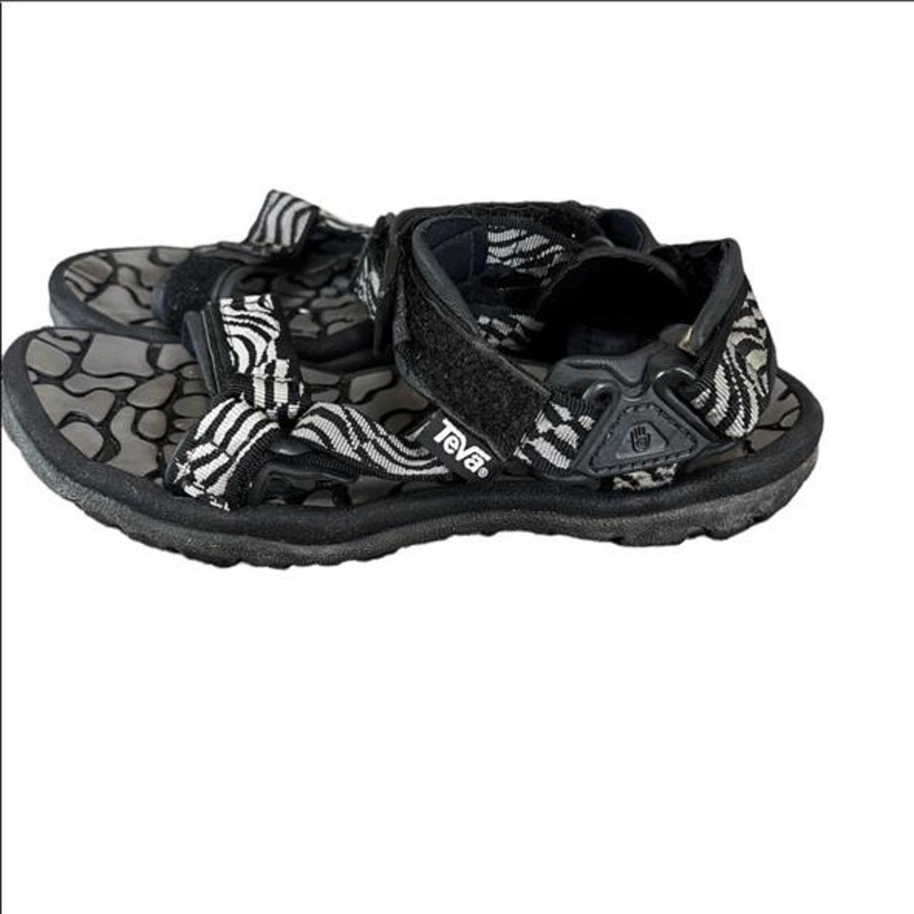 animal ripple flip flops