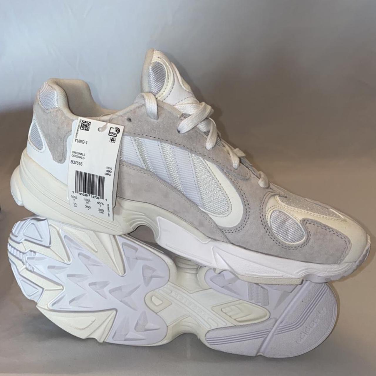 Adidas yung best sale 1 white femme