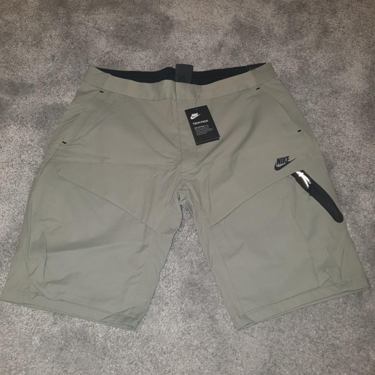 Nike tech pack outlet woven shorts