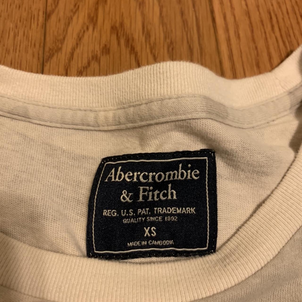 Abercrombie & Fitch Men's Khaki and Cream Sweatshirt | Depop