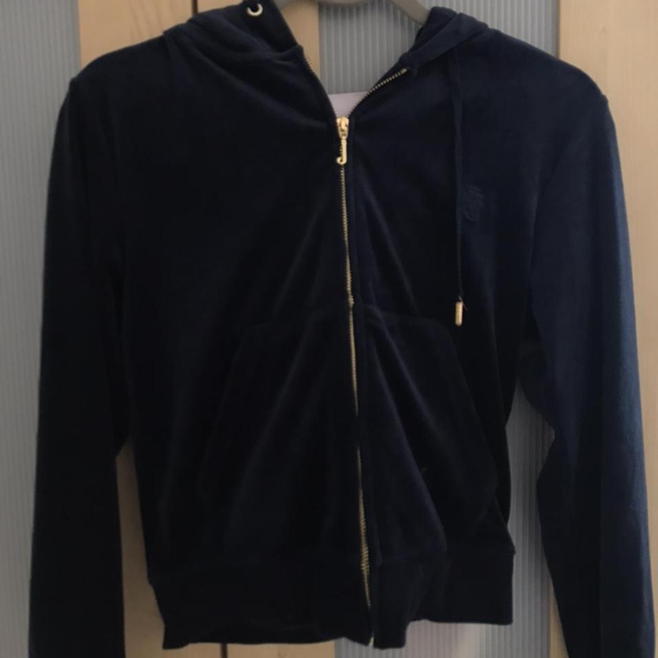 Navy Juicy couture hoodie with gold detailing - Depop