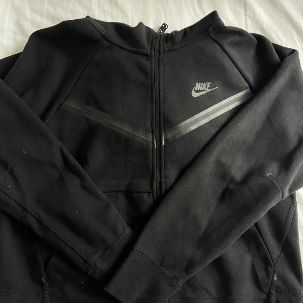 nike tracksuit footlocker