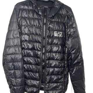 north face triple black nuptse