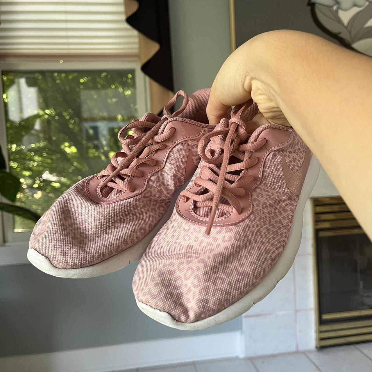 womens nike cheetah sneakers