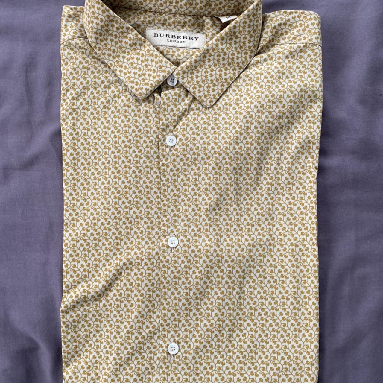 White and sale gold burberry shirt