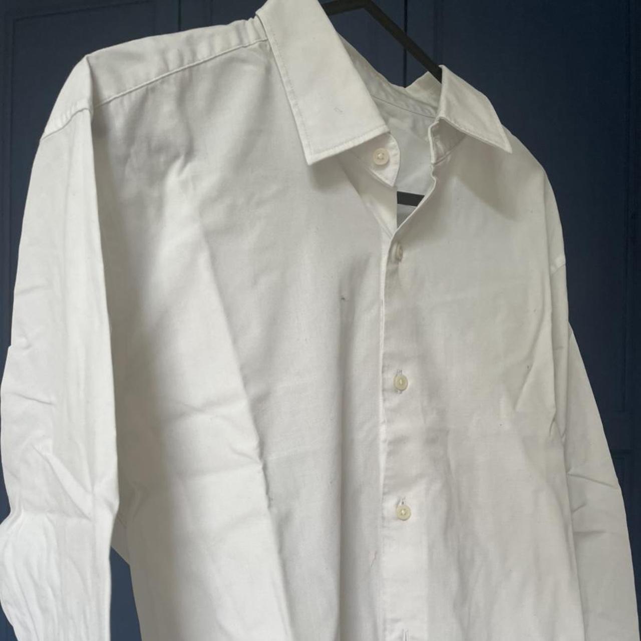 UNIQLO Men's White | Depop