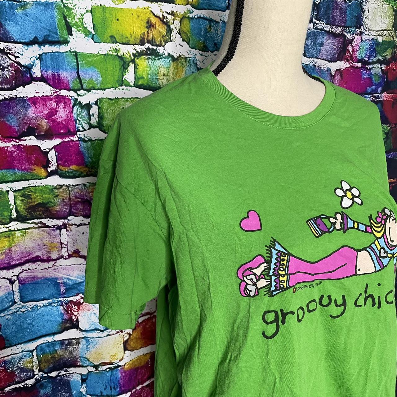 Daisy Street Women's Green and Pink T-shirt (2)