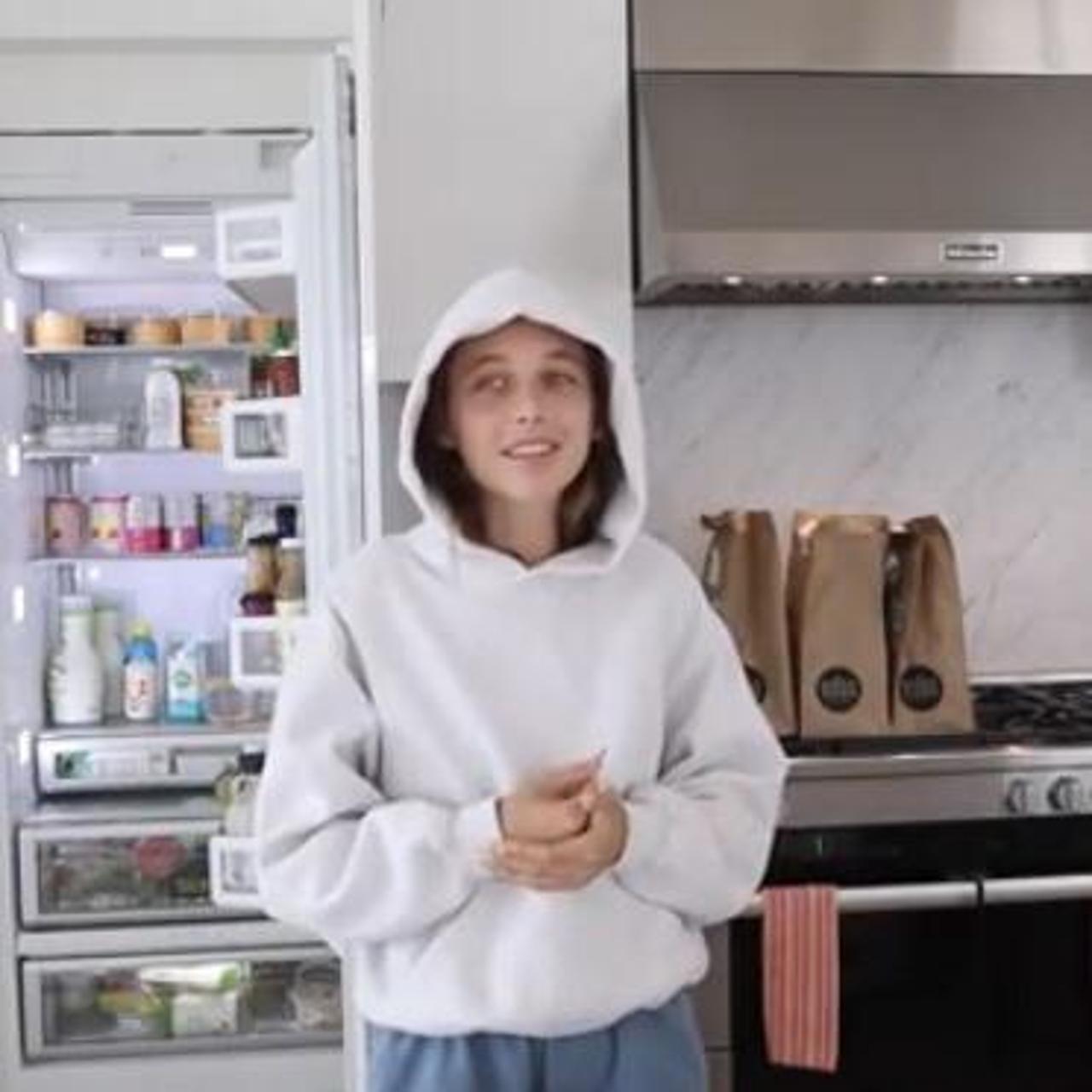 emma chamberlain white hoodie