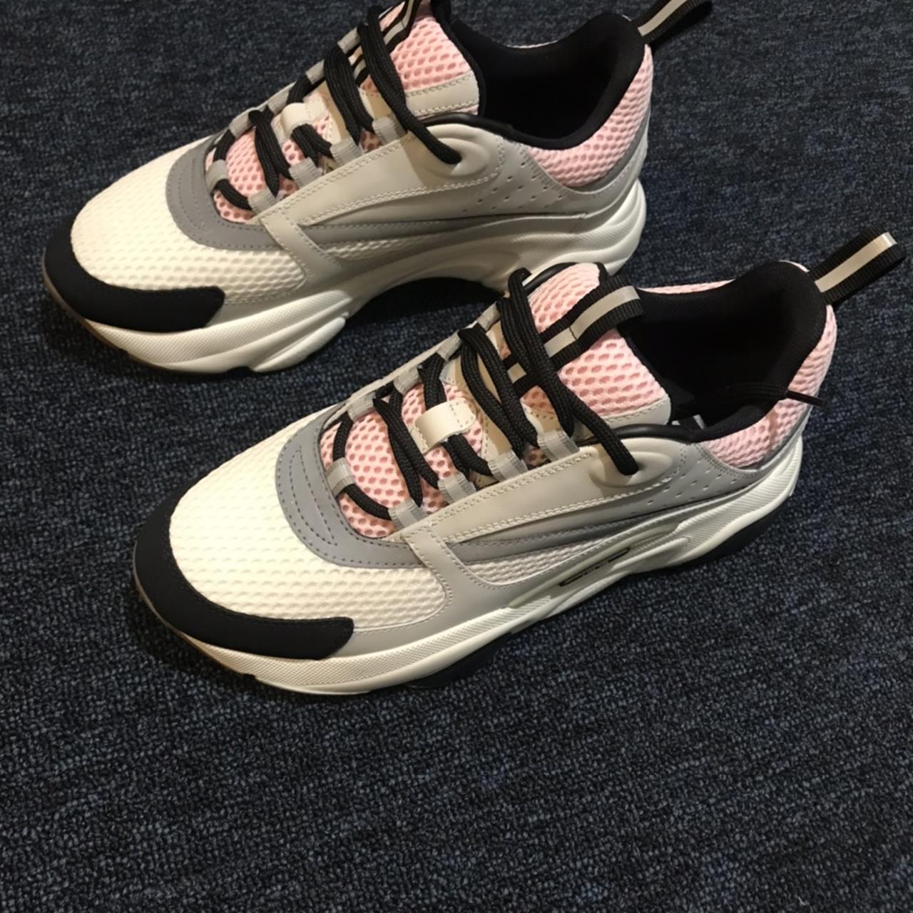 Dior B22 sneakers in pale pink and gray. Size 39/6.