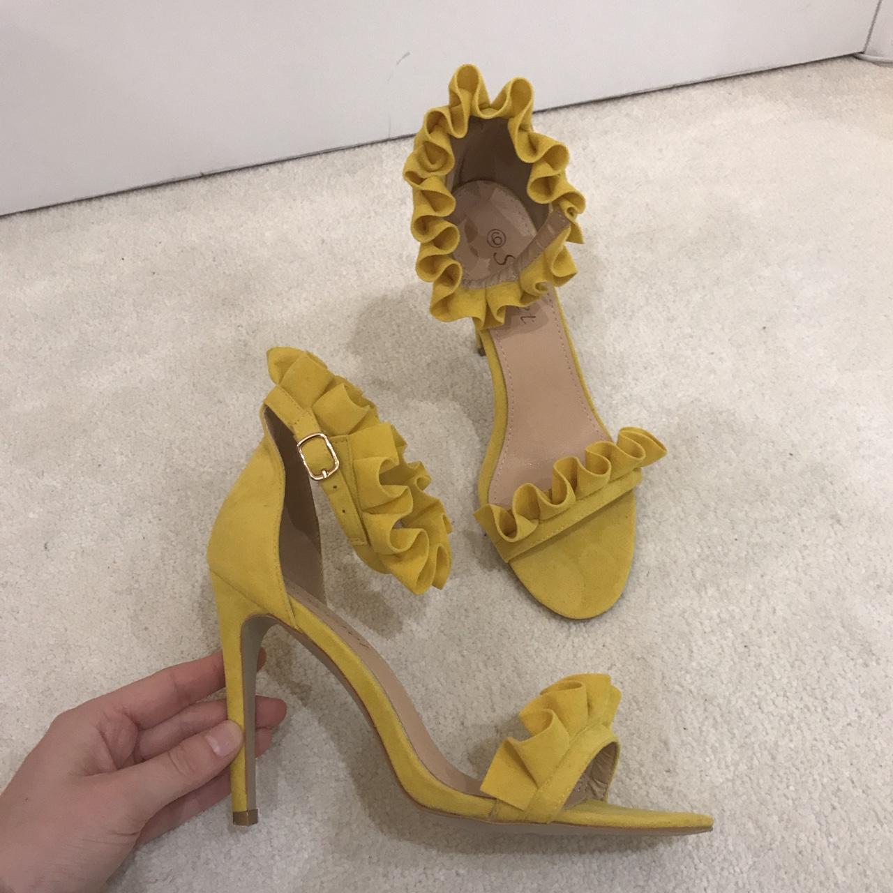 Yellow deals ruffle heels