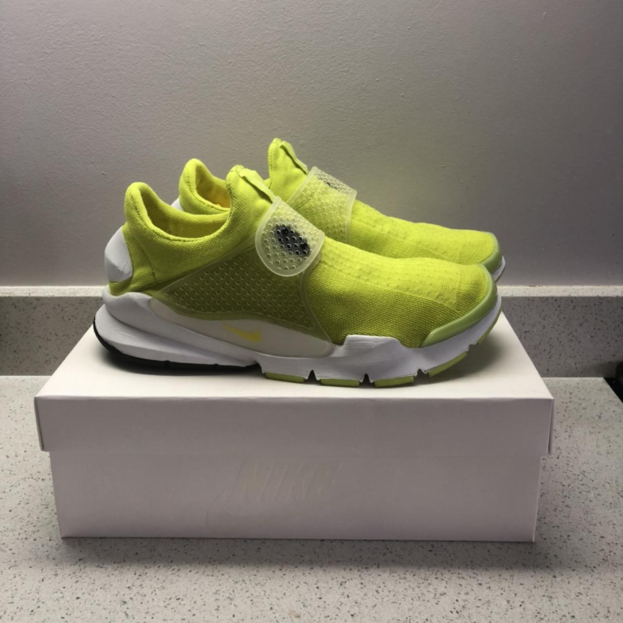 Nike sock dart mens cheap yellow