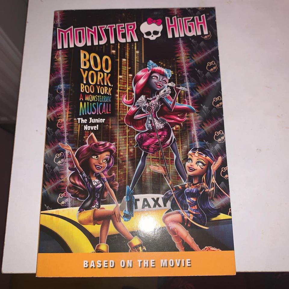 Monster high haunted the junior novel based on the... - Depop