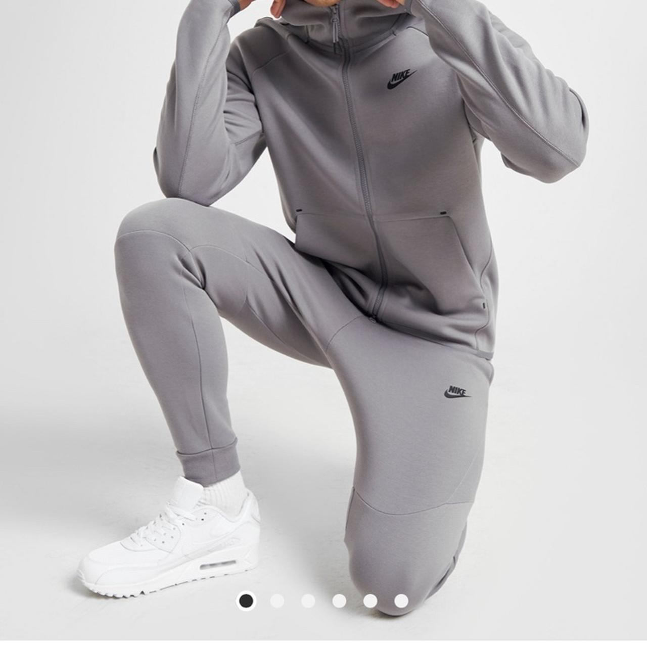 brand new nike tracksuit